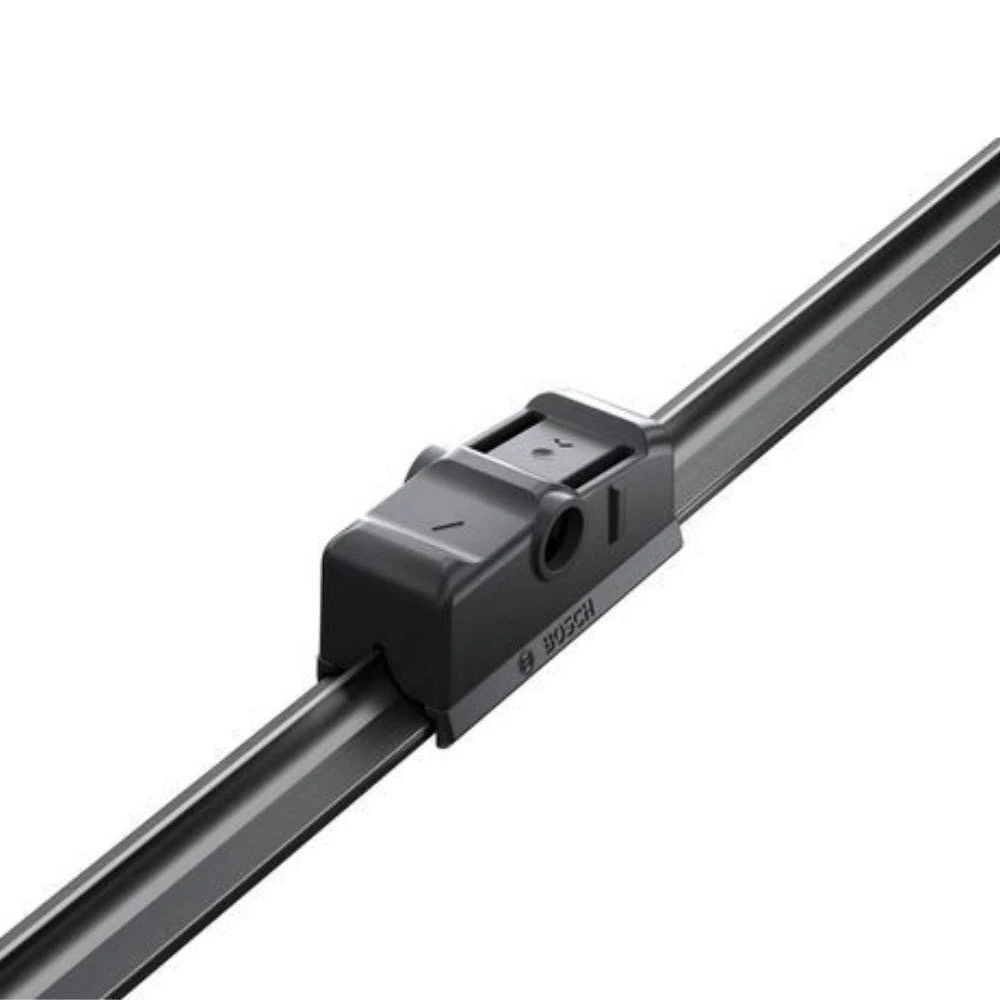 Pióra wycieraczek przód BOSCH AeroTwin do Volvo XC60 2 SUV ze zintegrowanym spryskiwaczem
