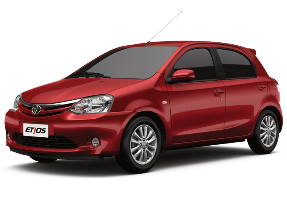 Toyota Etios hatchback wycieraczki