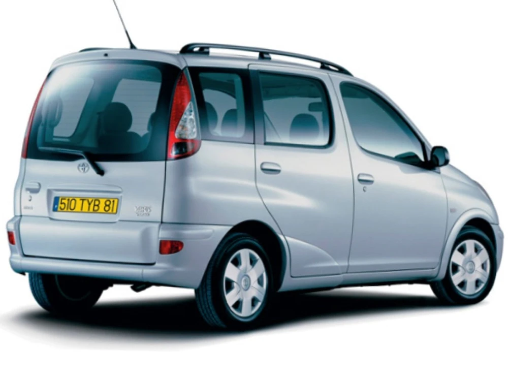 Toyota Yaris P2 MPV wycieraczki